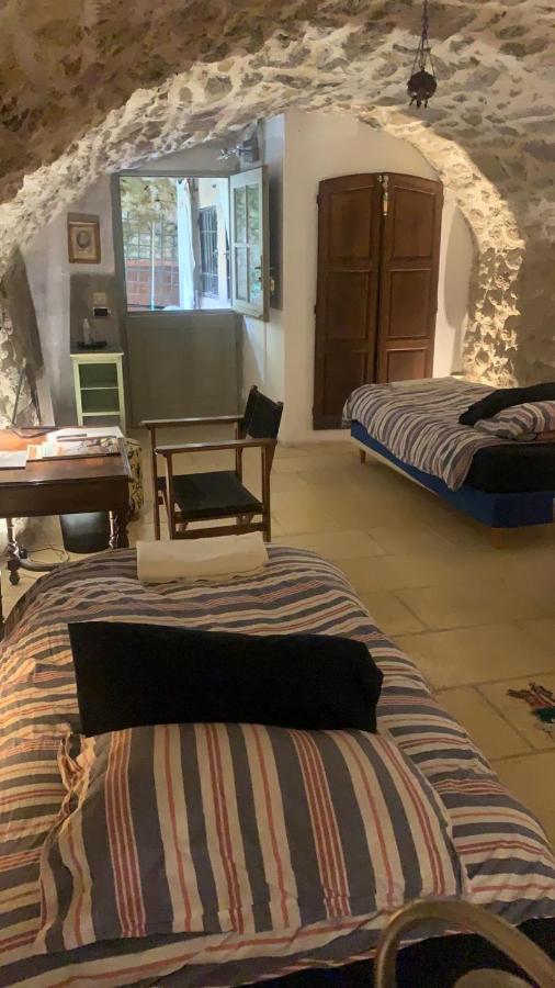 La Villageoise, Chambre Troglodyte Pitoresque Au Coeur Du Village Rognes 外观 照片