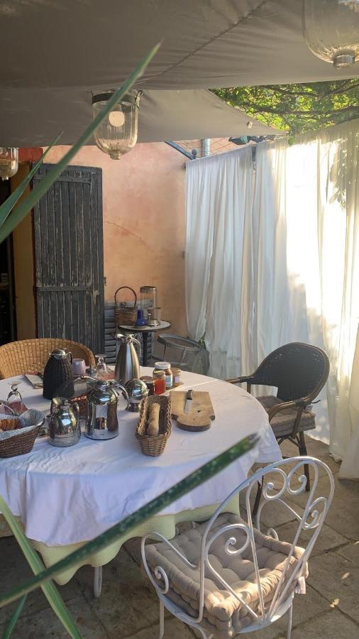 La Villageoise, Chambre Troglodyte Pitoresque Au Coeur Du Village Rognes 外观 照片